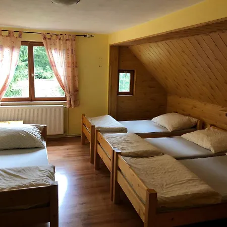 Horska Chalupa Nad Zubackou Chalet