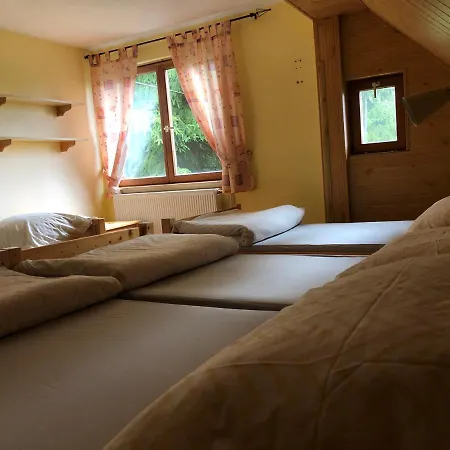 Horska Chalupa Nad Zubackou Chalet